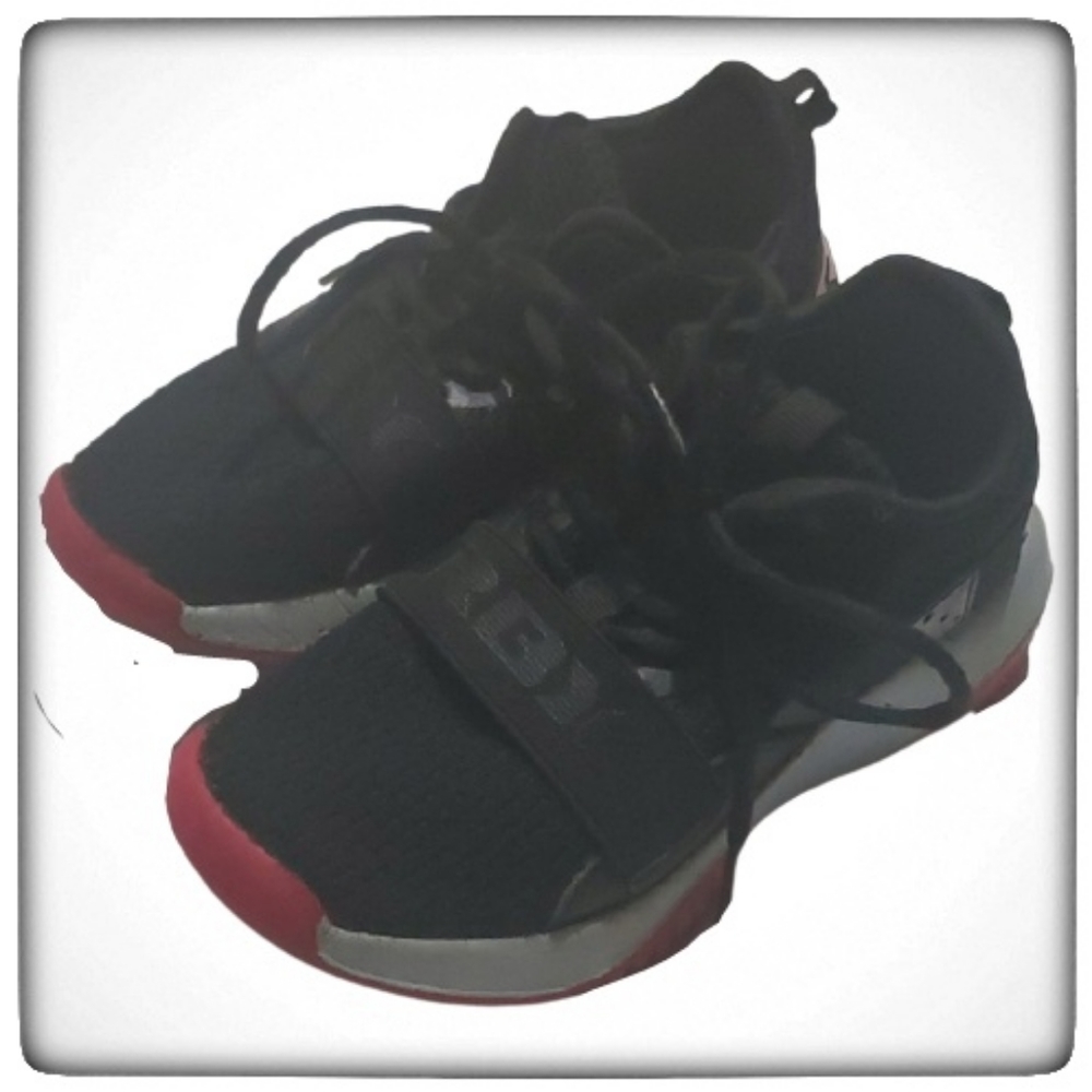 Reebok Red & Black Kids Sneakers Used-12